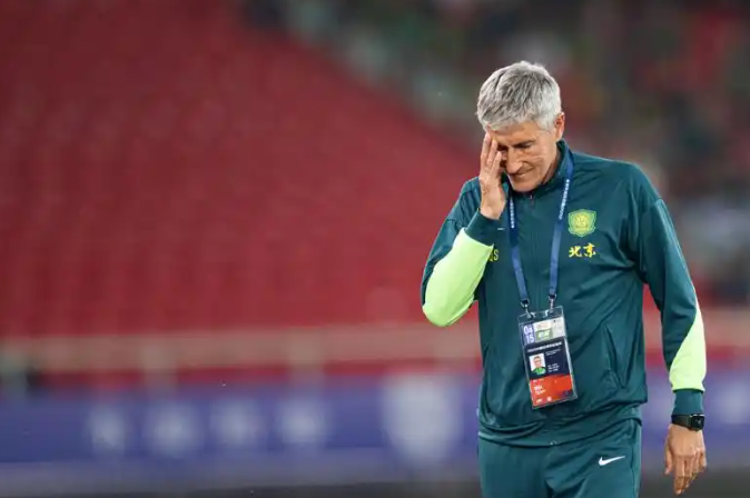 队的比赛相, 对越南的河, 岁的努尔艾